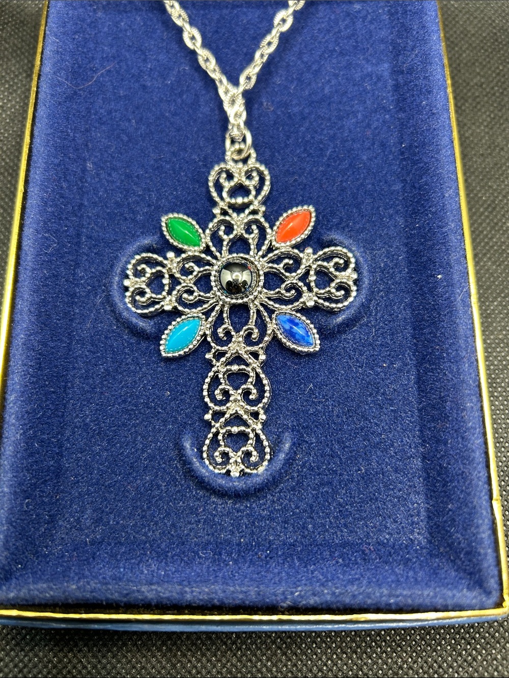 Vintage 1070’s Silver Filigree Cross Pendant Necklace